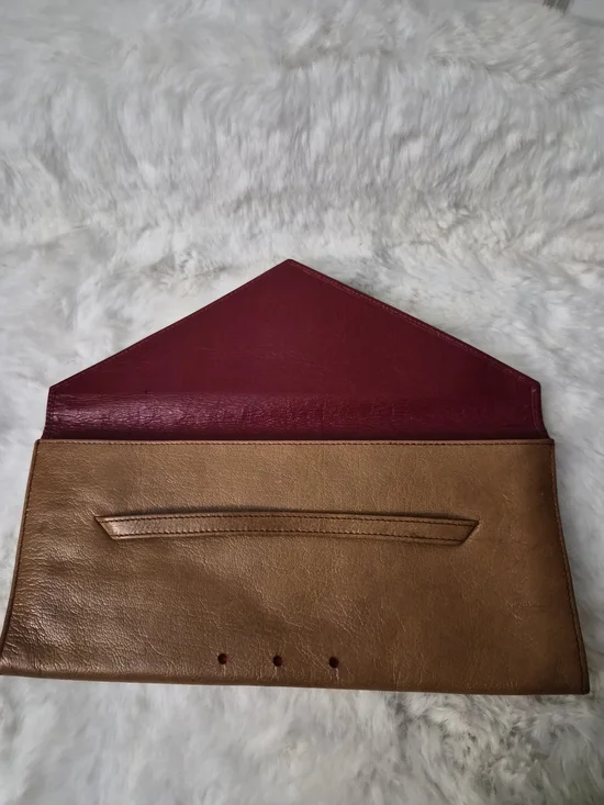 BARNEYS NEW YORK Classic Brown Envelope Leather Clutch - Picture 7 of 8